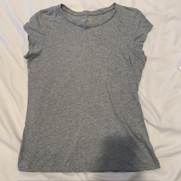 Set of 3 Women's size Medium Universal Thread t-shirts - Picture 5 of 10